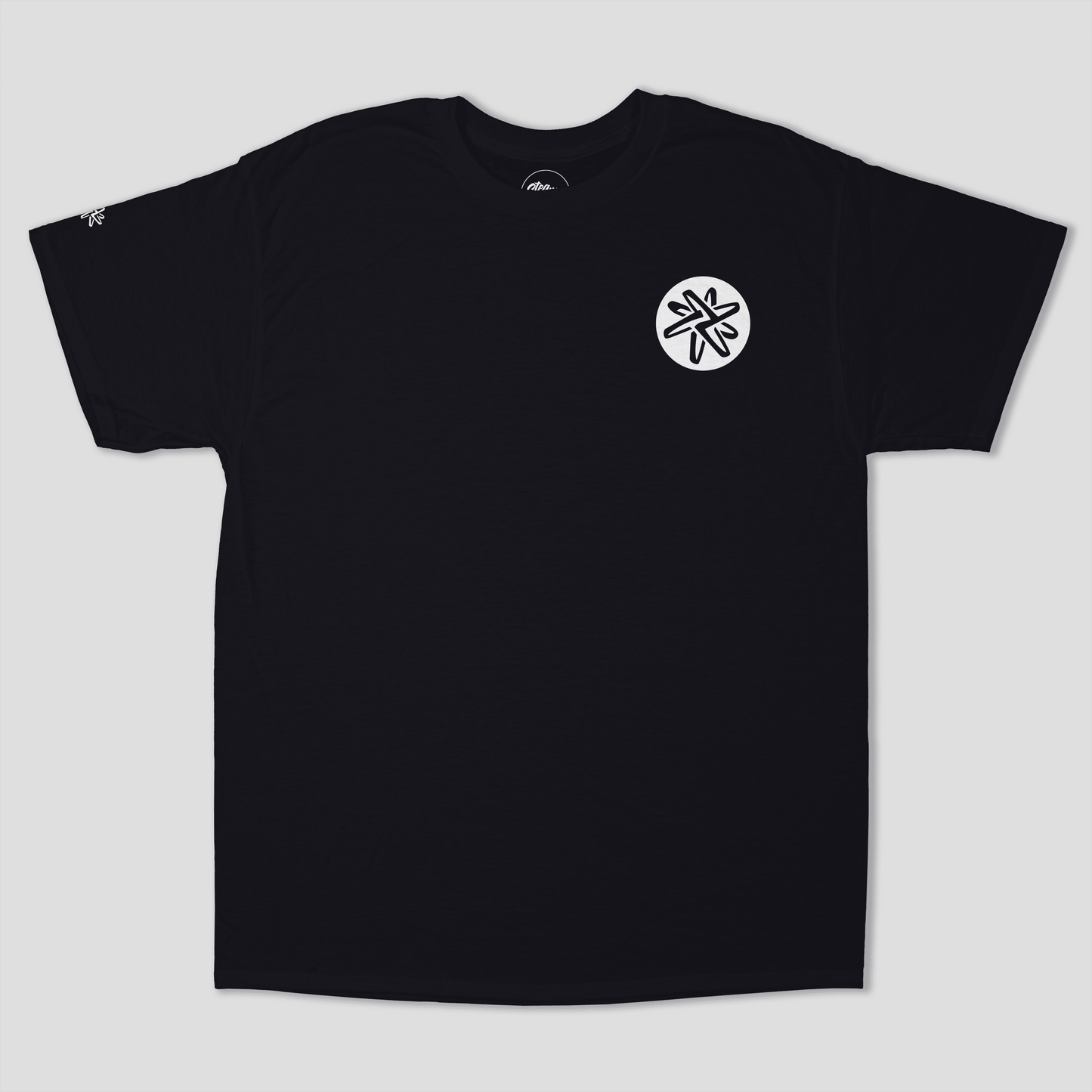 Camiseta Básica Negra – Minimal Style