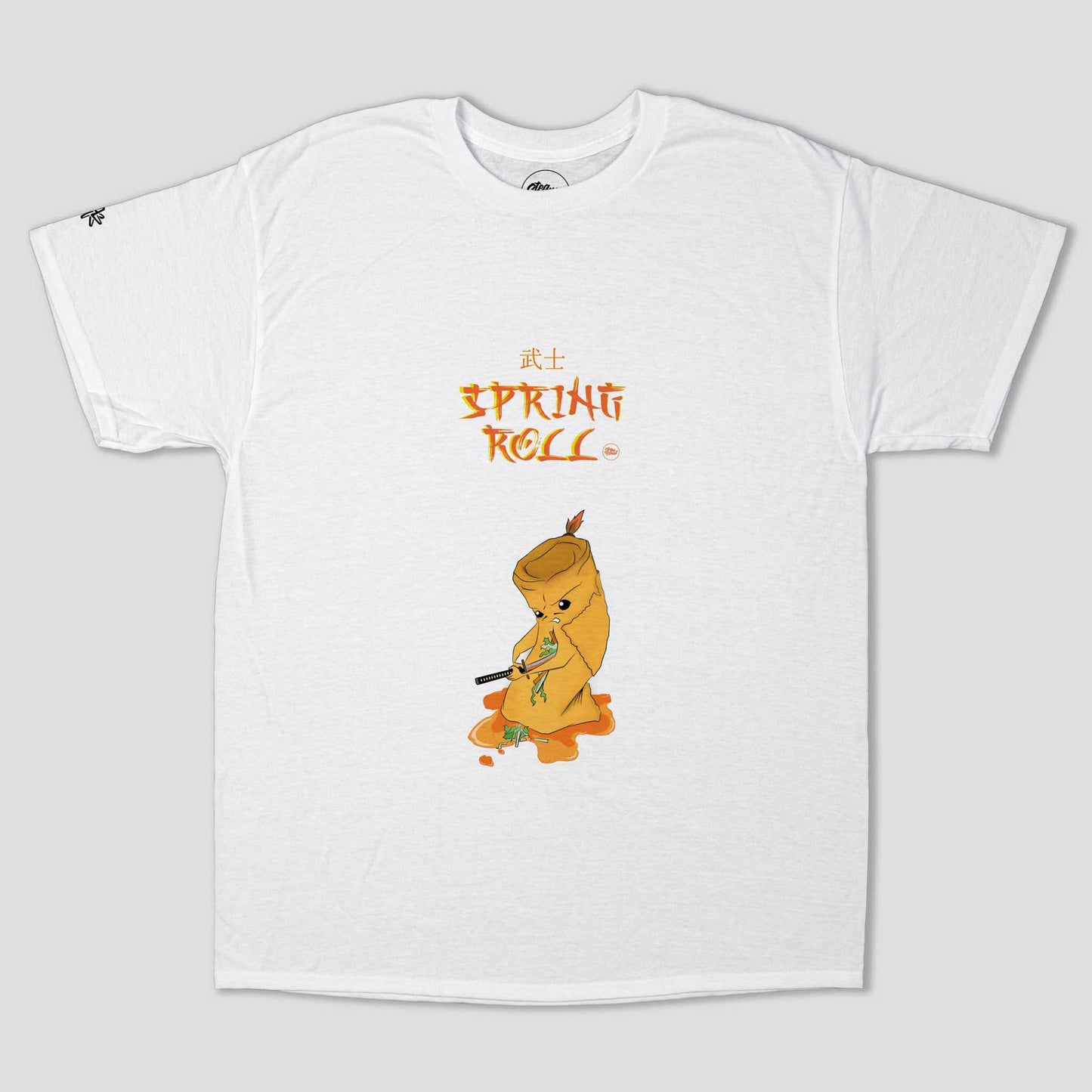 Camiseta Samurai Roll Blanco de algodón con diseño minimalista japonés y gráfico inspirado en arte tradicional.
