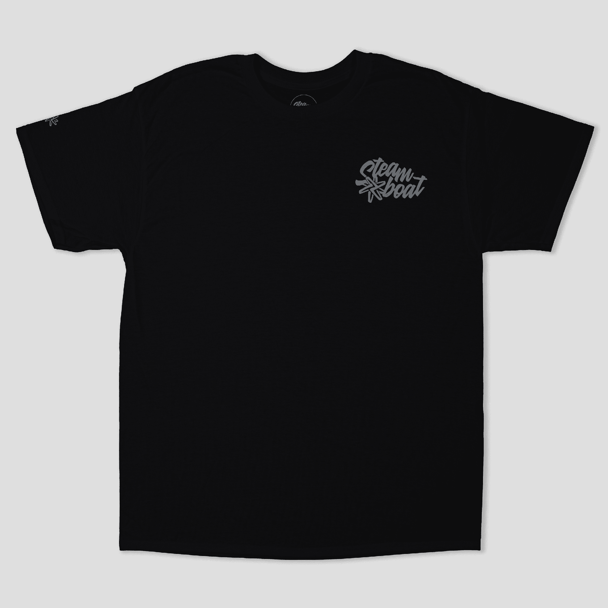 Camiseta Cuervos Nocturnos negra de algodón suave con diseño gráfico oscuro y estilo gótico alternativo.